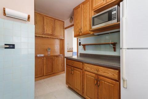 1766 Howard Ave, Des Plaines, IL 60018 photo 5