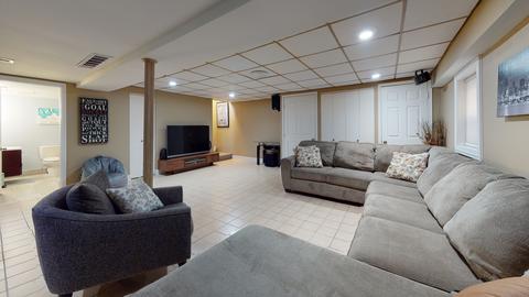 95 Center Ave, Wheeling, IL 60090 photo 27