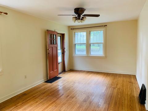 404 E Hillside Ave, Barrington, IL 60010 photo 2