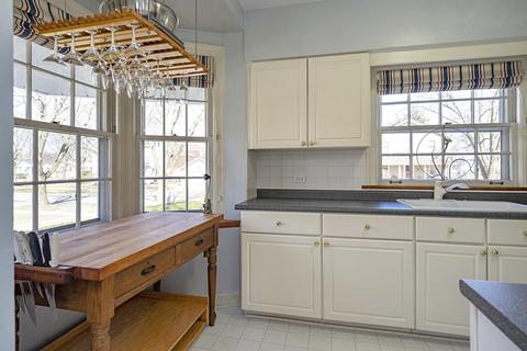 567 E Washington St, Des Plaines, IL 60016 photo 32