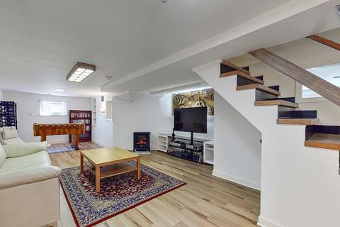 567 E Washington St, Des Plaines, IL 60016 photo 25
