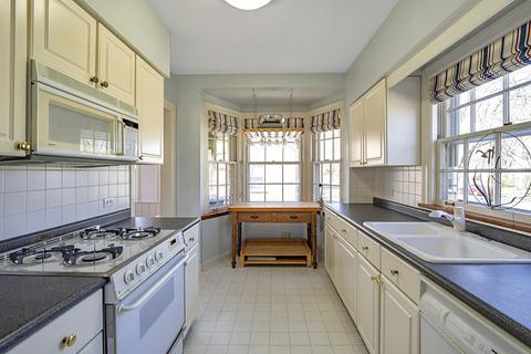 567 E Washington St, Des Plaines, IL 60016 photo 5