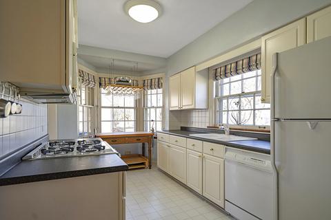 567 E Washington St, Des Plaines, IL 60016 photo 2