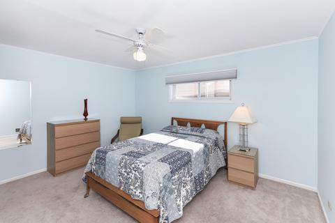 887 S Wolf Rd, Des Plaines, IL 60016 photo 16