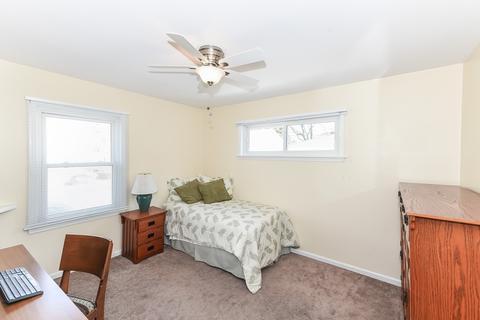 887 S Wolf Rd, Des Plaines, IL 60016 photo 19