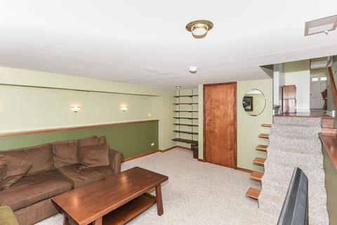 887 S Wolf Rd, Des Plaines, IL 60016 photo 12