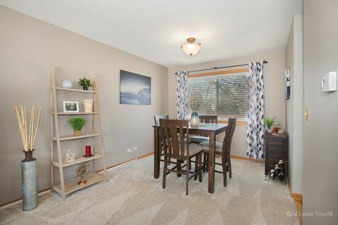 804 W Beechtree Ln, Bartlett, IL 60103 photo 5