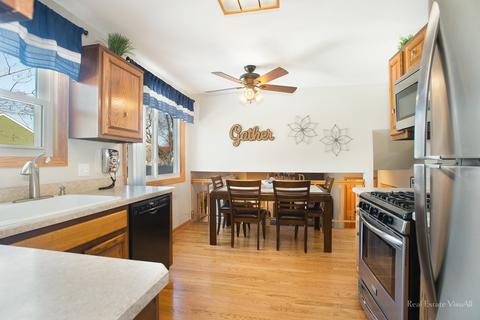 804 W Beechtree Ln, Bartlett, IL 60103 photo 7