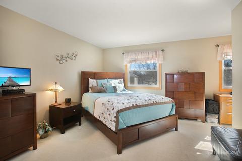 804 W Beechtree Ln, Bartlett, IL 60103 photo 10