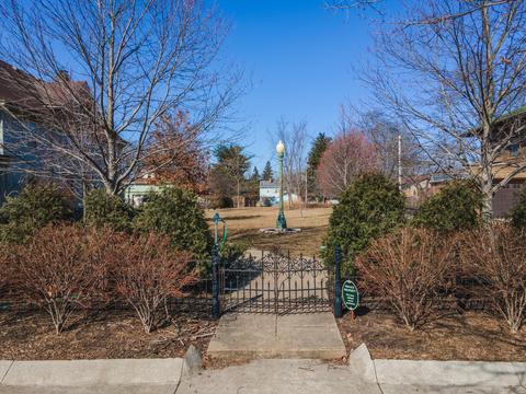 1222 E Grove St, Bloomington, IL 61701 photo 5