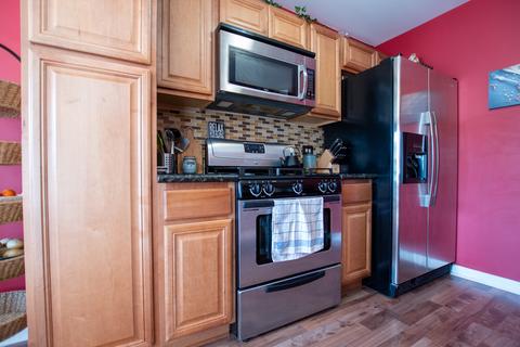 335 Buckingham Cir #A, Elgin, IL 60120 photo 7