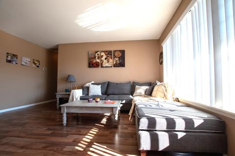 335 Buckingham Cir #A, Elgin, IL 60120 photo 4