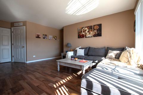 335 Buckingham Cir #A, Elgin, IL 60120 photo 3