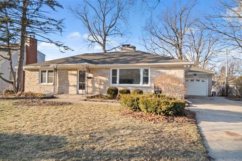 2114 E Jackson St, Bloomington, IL 61701 photo 1
