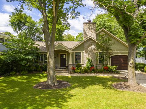 520 Hunter Rd, Glenview, IL 60025 photo 1