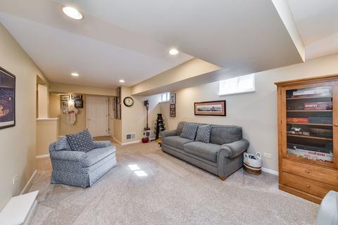 610 N Wheaton Ave, Wheaton, IL 60187 photo 24