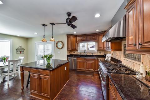 610 N Wheaton Ave, Wheaton, IL 60187 photo 12