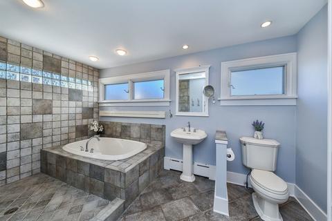 610 N Wheaton Ave, Wheaton, IL 60187 photo 17