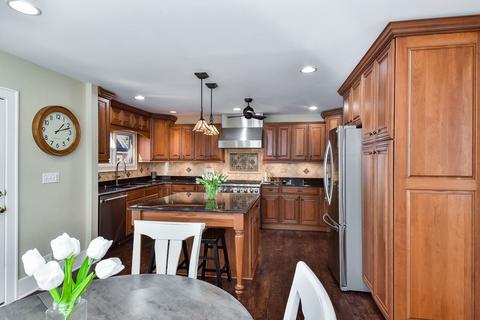 610 N Wheaton Ave, Wheaton, IL 60187 photo 10
