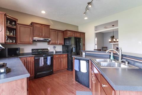 1289 Lodge Pole Ln, Normal, IL 61761 photo 2