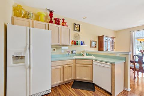 2826 Falling Waters Dr, Lindenhurst, IL 60046 photo 11
