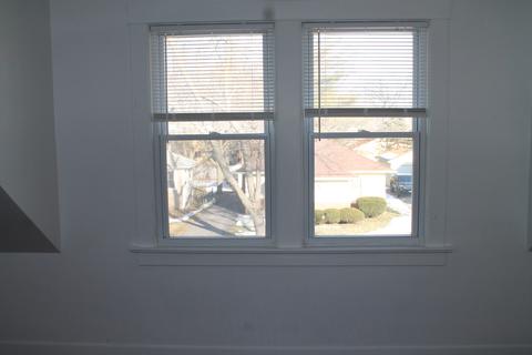 12 S Worth Ave, Elgin, IL 60123 photo 25