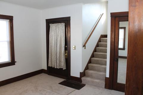 12 S Worth Ave, Elgin, IL 60123 photo 16