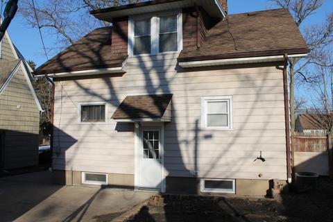 12 S Worth Ave, Elgin, IL 60123 photo 7