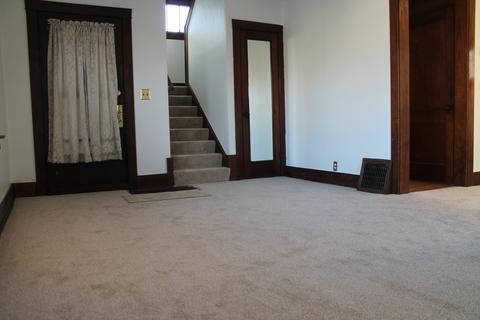 12 S Worth Ave, Elgin, IL 60123 photo 18