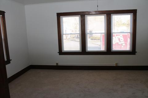 12 S Worth Ave, Elgin, IL 60123 photo 19