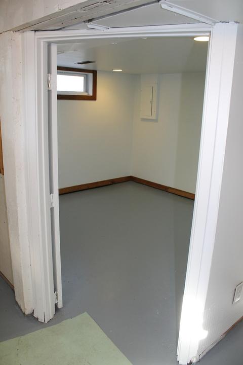12 S Worth Ave, Elgin, IL 60123 photo 46