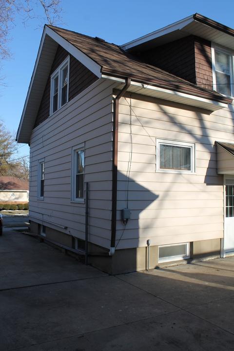 12 S Worth Ave, Elgin, IL 60123 photo 5
