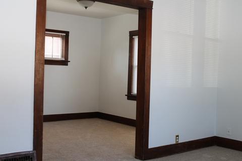 12 S Worth Ave, Elgin, IL 60123 photo 22
