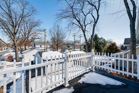 18219 School St, Lansing, IL 60438 photo 14