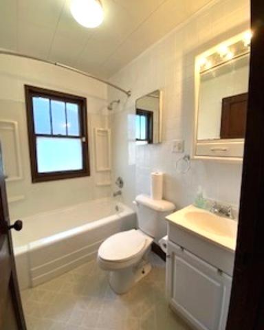 910 E Benton St, Morris, IL 60450 photo 9