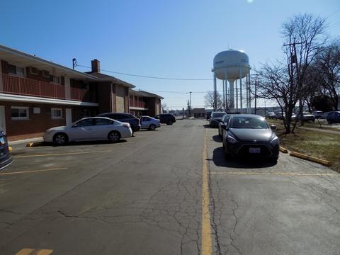 165 Dover Dr #8, Des Plaines, IL 60018 photo 3