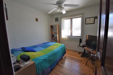 420 Illinois Blvd, Hoffman Estates, IL 60169 photo 10