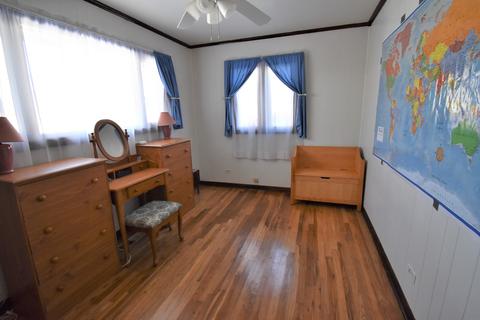 420 Illinois Blvd, Hoffman Estates, IL 60169 photo 9