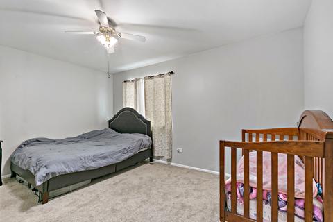 55 Pine Cir, Cary, IL 60013 photo 11