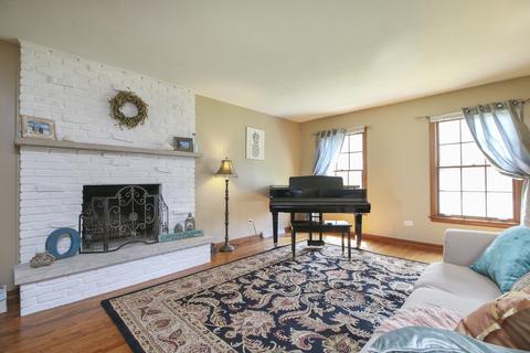 2 S037 Apache Dr, Wheaton, IL 60189 photo 5