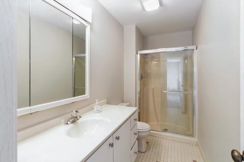401 Walters Ln #2B, Itasca, IL 60143 photo 8