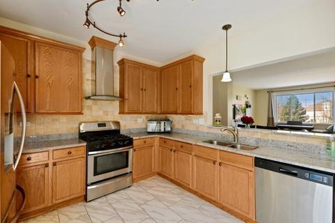 2524 Hatfield Ct, Elgin, IL 60123 photo 8