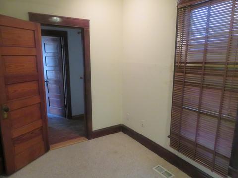 623 E Locust St, Bloomington, IL 61701 photo 12