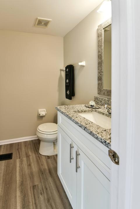 39068 Welsh Ln, Beach Park, IL 60083 photo 13