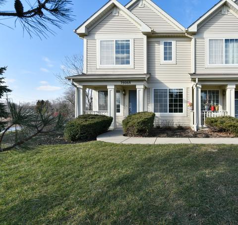 39068 Welsh Ln, Beach Park, IL 60083 photo 2