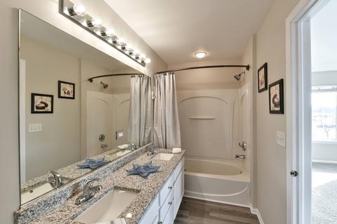 39068 Welsh Ln, Beach Park, IL 60083 photo 17