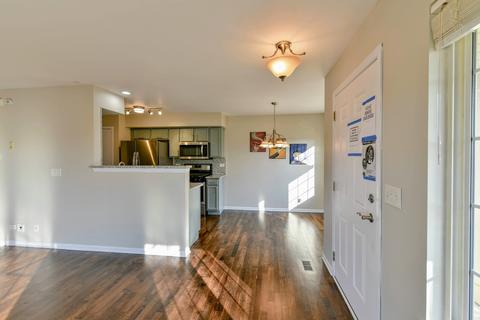39068 Welsh Ln, Beach Park, IL 60083 photo 8