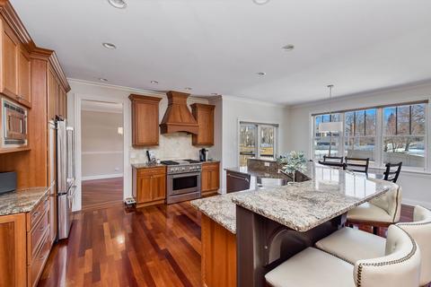 103 Travers Ave, Wheaton, IL 60187 photo 5