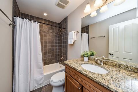 103 Travers Ave, Wheaton, IL 60187 photo 17