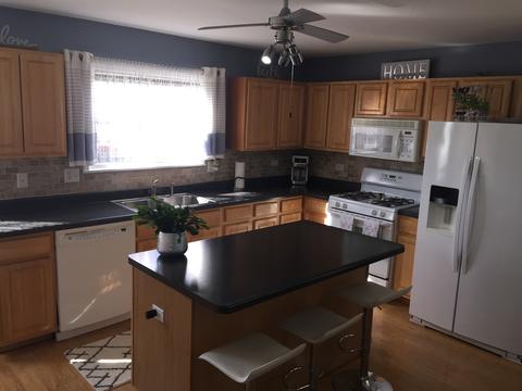 2033 Union Mill Dr, Aurora, IL 60503 photo 4
